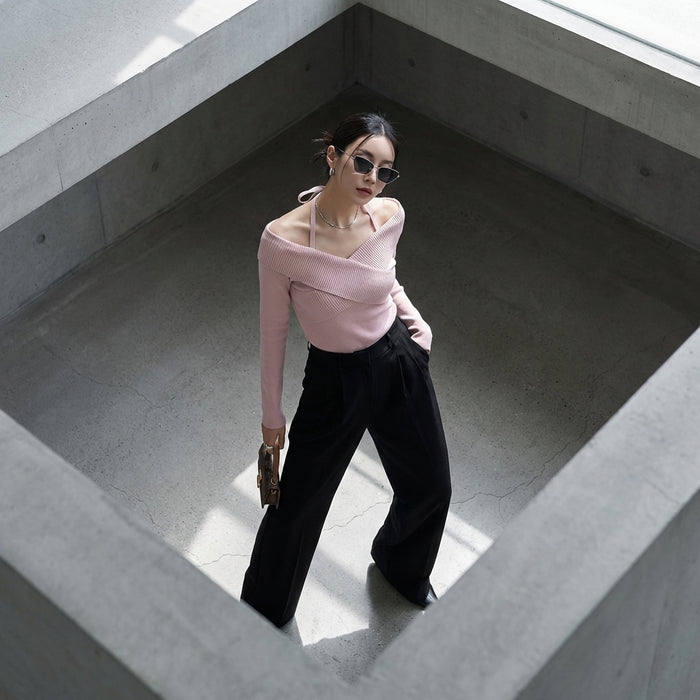 Pull tricoté asymétrique noir avec épaule dénudée - Koreanxwear