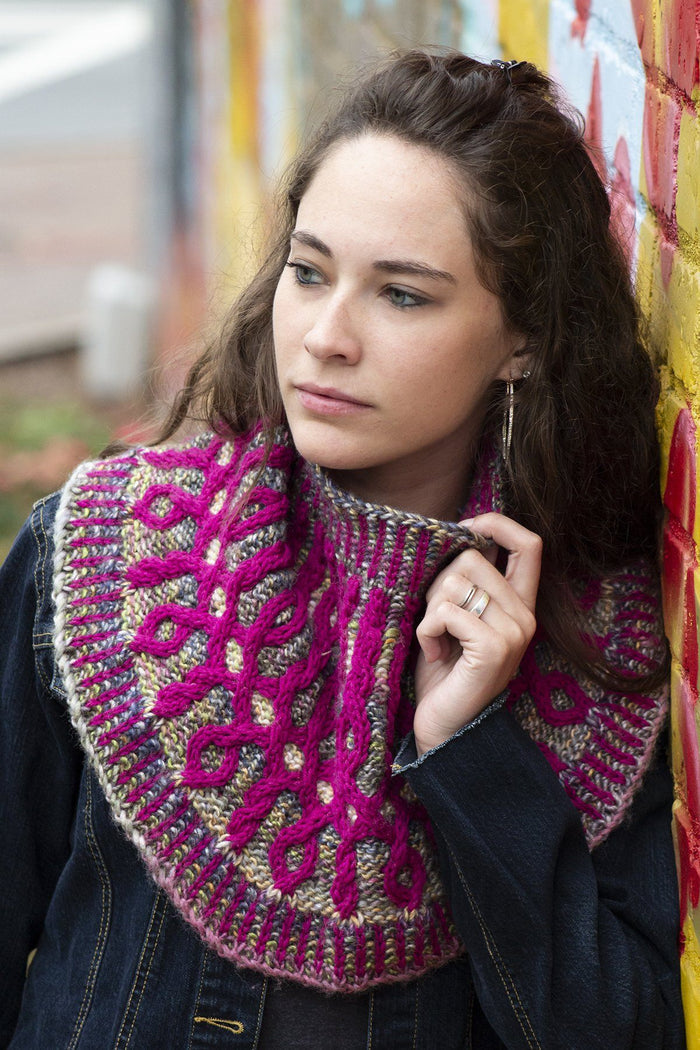 Boudreaux Cowl Pattern Universal Yarn