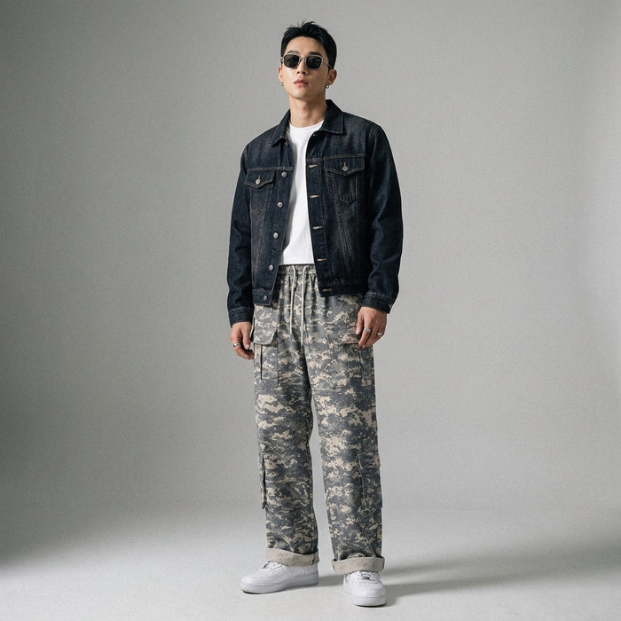 Pantalon cargo camouflage streetwear, coupe ample et multi-poches. K-fashion. - Taille M