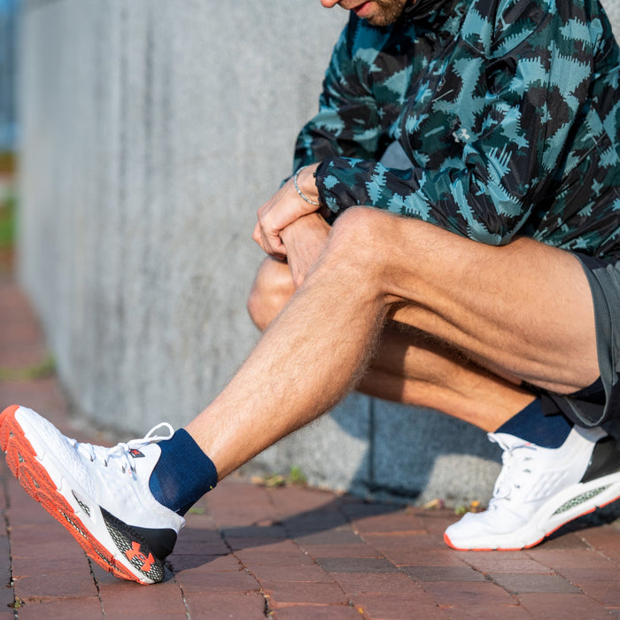 Darn Tough Men's Run Quarter Ultra-Light Run Sock - Eclipse