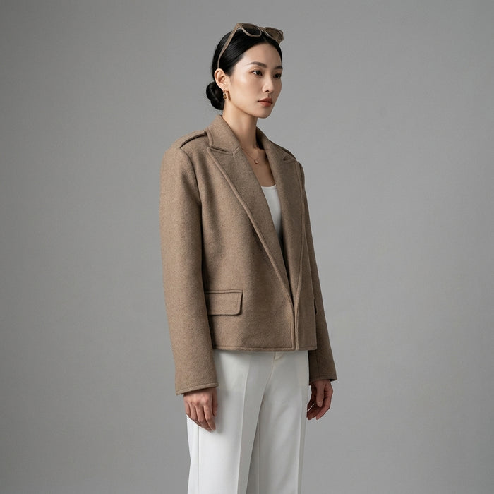 Blazer gris femme avec épaulettes, style bureau et élégant - Koreanxwear - Taille S