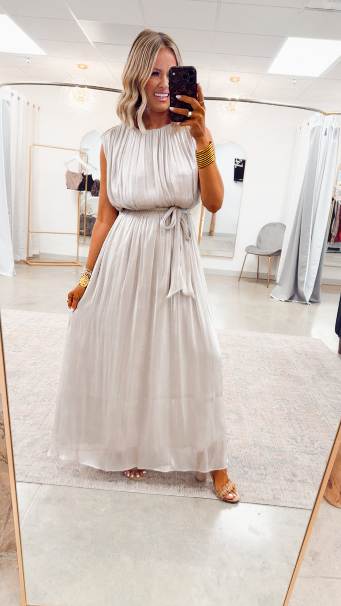 - FINAL SALE - The Simone Maxi Dress