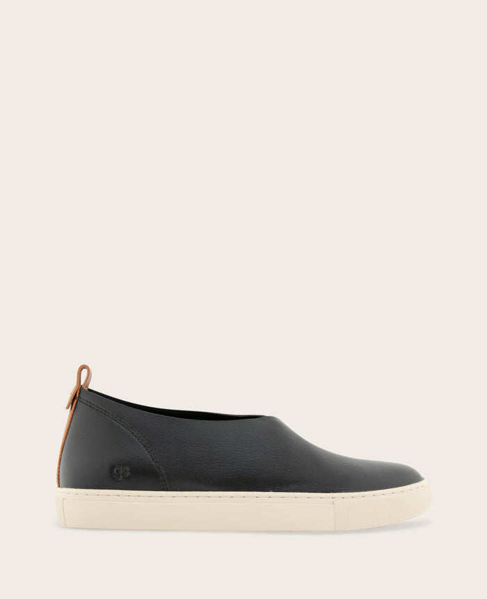 GENTLE SOULS - Cainey Stretch Leather Slip On Sneaker