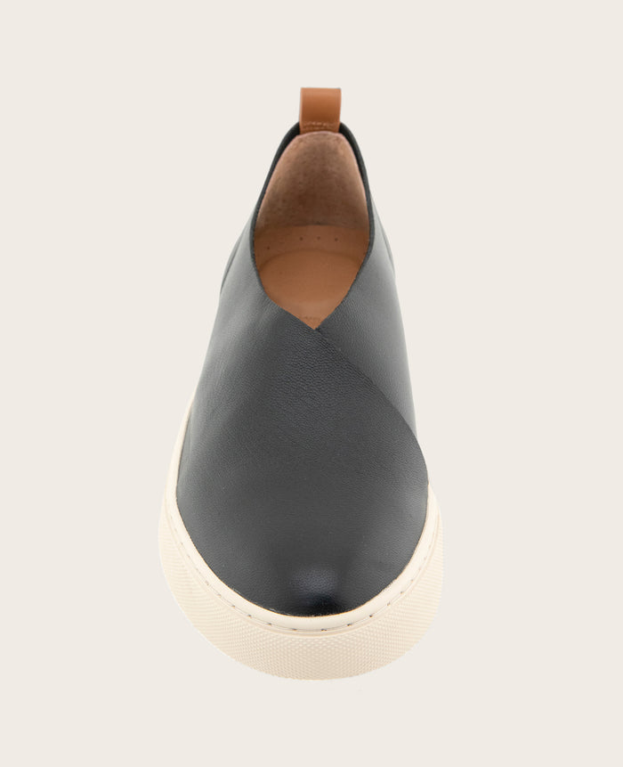 GENTLE SOULS - Cainey Stretch Leather Slip On Sneaker