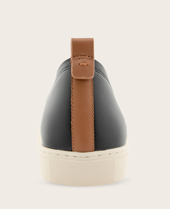GENTLE SOULS - Cainey Stretch Leather Slip On Sneaker