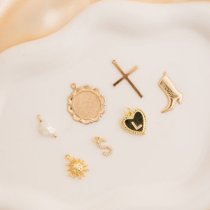 taudrey golden keepsake necklace