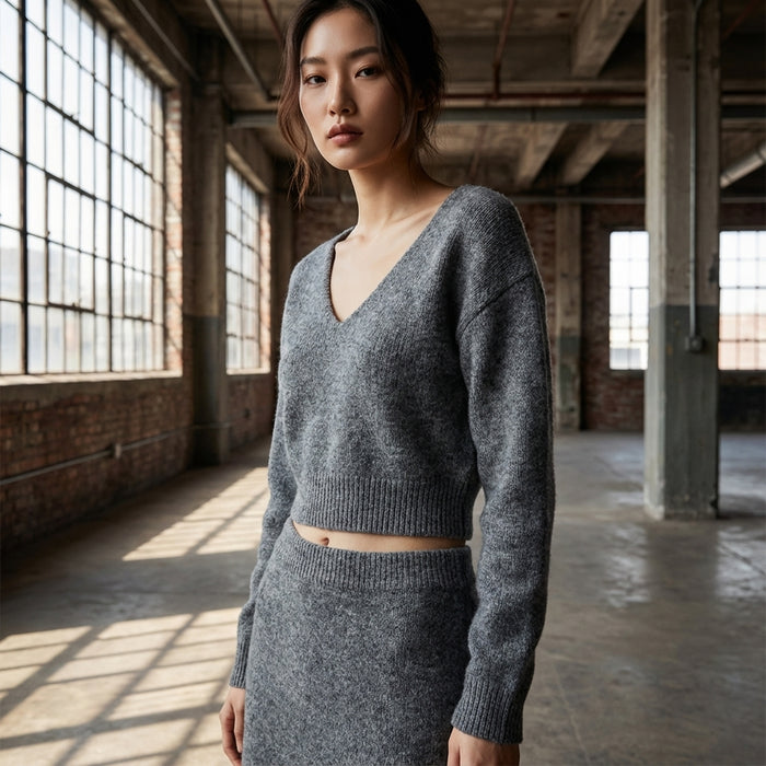 Ensemble pull col V manches longues et jupe longue taille haute tricoté gris femme - Mode Coréenne Koreanxwear