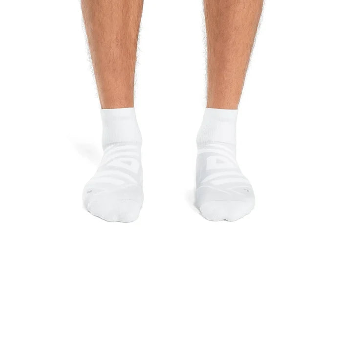 On Men's Performance Mid Sock - White / Ivory