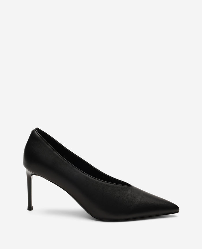 Perfecto Leather High Vamp Pump