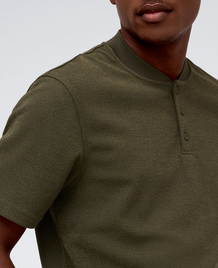 Performance Band-Collar Henley