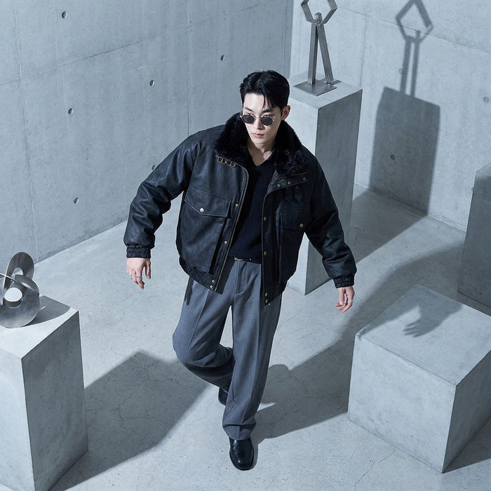 Veste pilote homme en polyester noir, style streetwear décontracté. Idéale pour l'hiver.