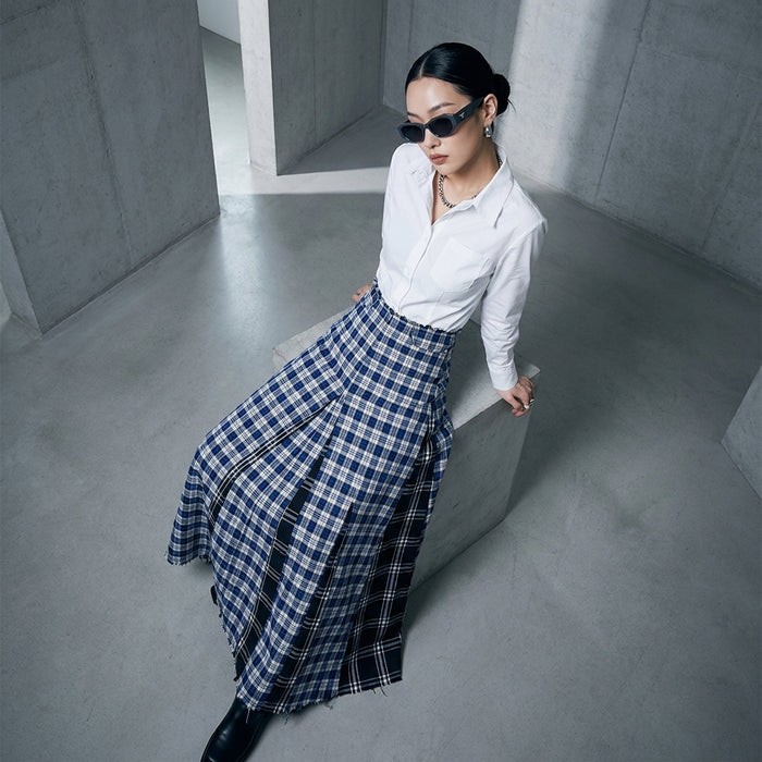 Jupe midi plissée à carreaux bleue avec taille haute et ourlet effiloché - Koreanxwear