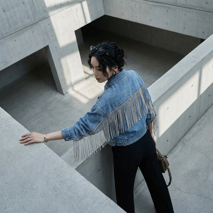 Veste courte en denim bleu avec franges et chaînes pour femme - Koreanxwear