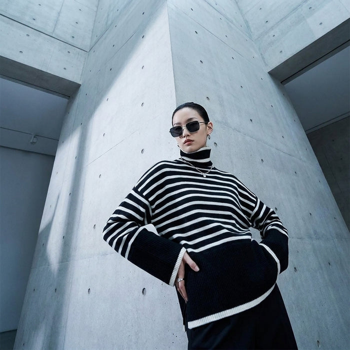 Pull rayé col roulé noir et blanc - Koreanxwear