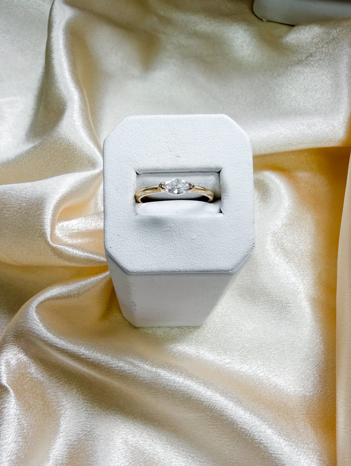 Sunday Ring