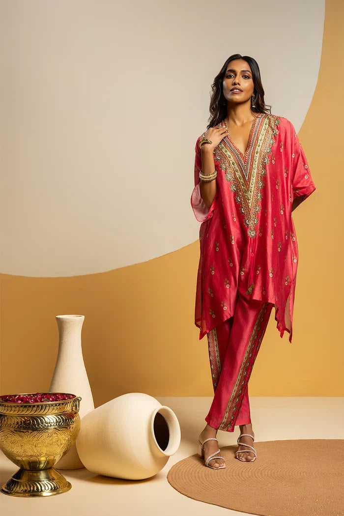 Taarani V-Neck Kurta Set Singapore