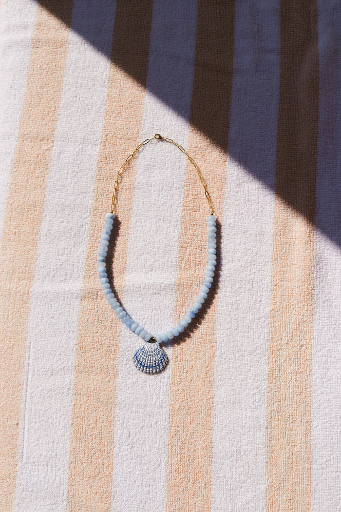 The Hydrangea Necklace