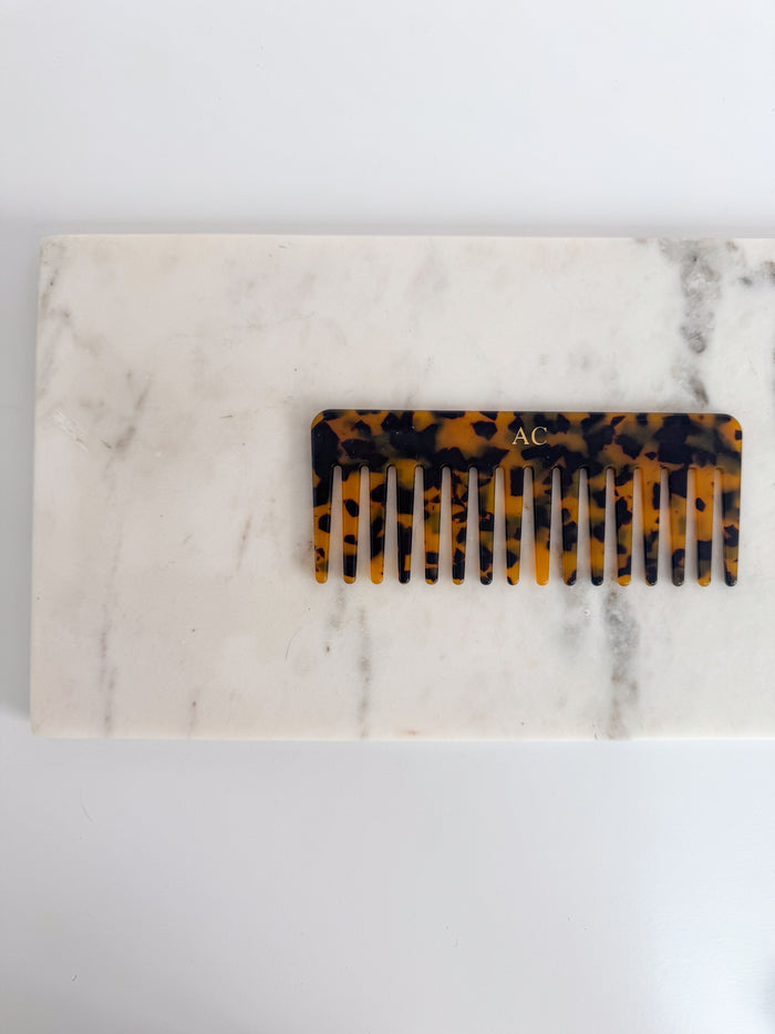 The Monogram Comb