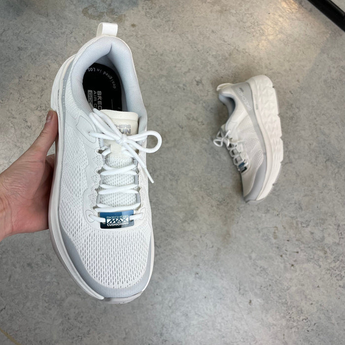 Vita Skechers herrskor med Max Cushioning