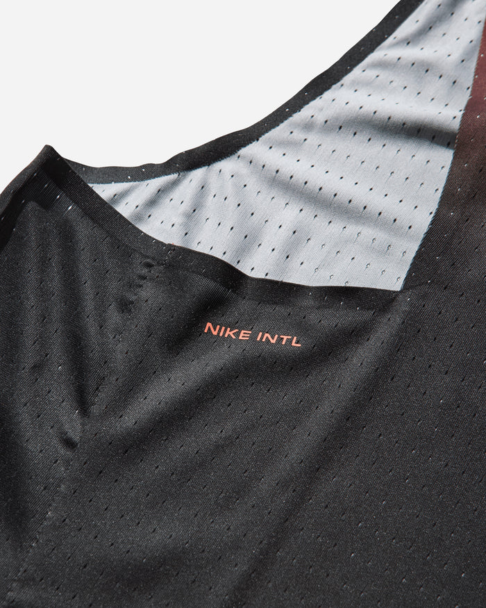 Nike W Nk R Arswft Dfadv Sing Nrg Black/Bright Crimson/Metallic  T-Shirts Top IR5925-010